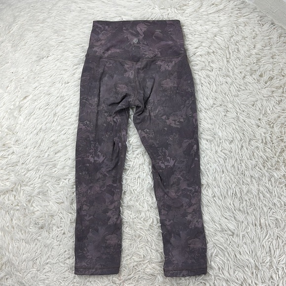 Lululemon Align Crop *21" Rejuvenate Dark Chrome Multi - Picture 5 of 5
